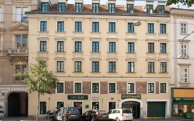 Suite Hotel 900M Zur Oper